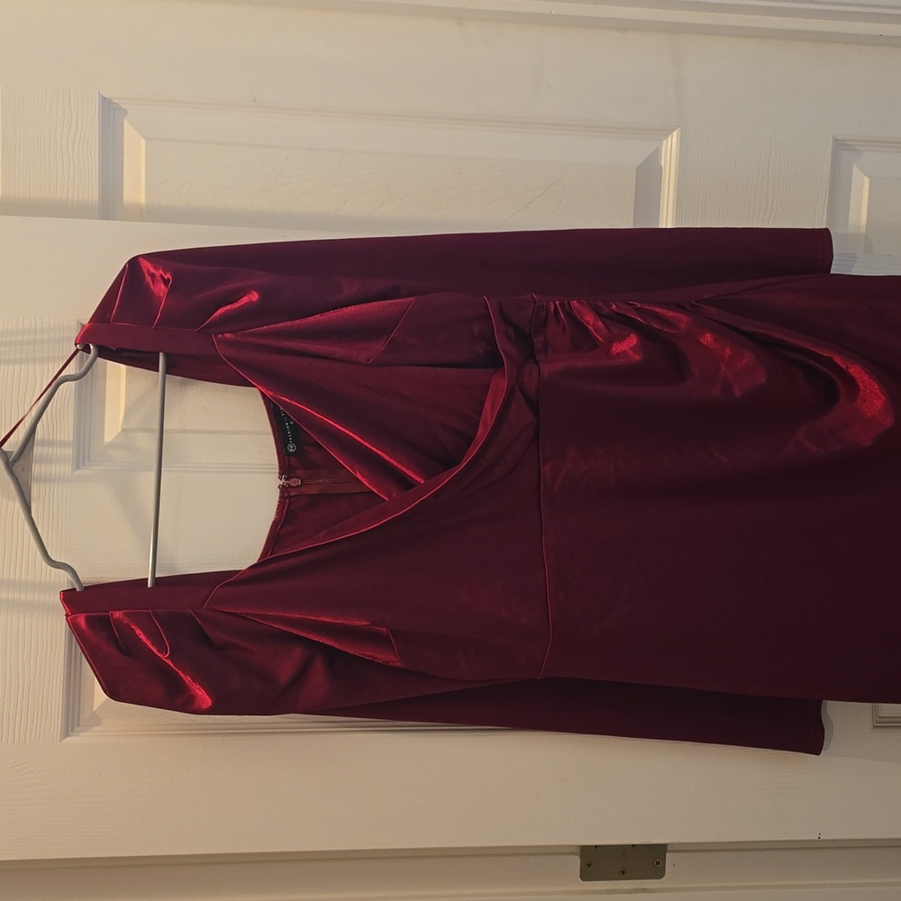 Fashion to figure burgundy dress Size 0